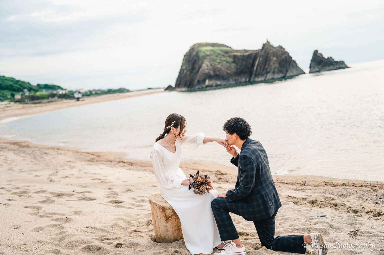 洋装前撮り　立岩　砂浜